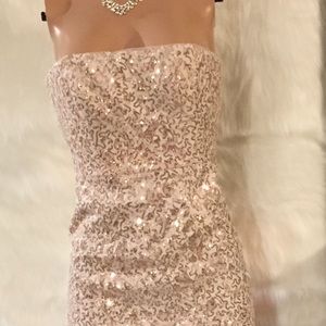BCBGMaxazria pale pink sequin sp occasion dress